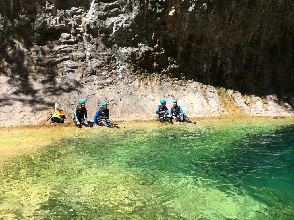 groupe en canyoning