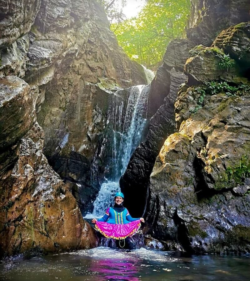 Futur marié en canyon